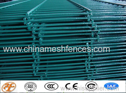 galvanized or powder coated double wire welded fence