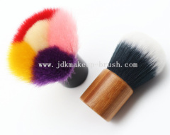 China Manufacturer Flower Kabuki Brush