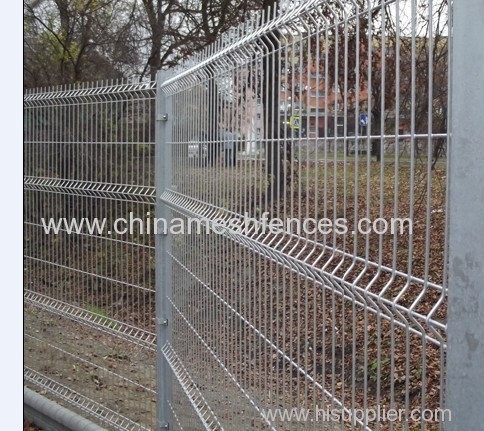 Galvanized welded wire mesh fence