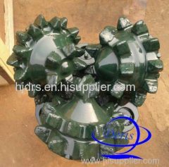 rubber sealed journal bearing water well drill 12 1/4