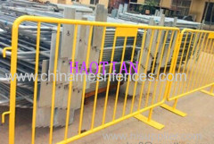 Removable leg safety road barrier with 38mm OD