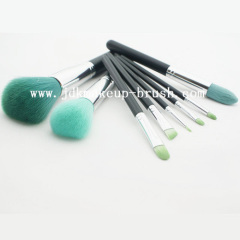 Green Colored Hair Make Up Brush Set Design