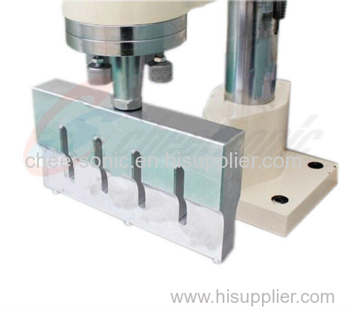 Ultrasonic welding system/ultrasonic welding machine