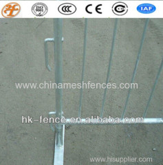 long life and durable running event control barrier