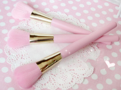 Hot Pink Heart Shape Makeup Blush Brush