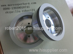 Vitrified diamond grinding wheel for sharpening carbide tools