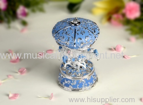 POLYRESIN CAROUSEL MUSIC BOX