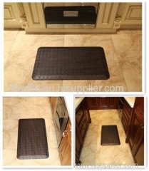 the anti fatigue mat for kitchen or bedroom