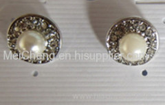 faux pearl alloy stud