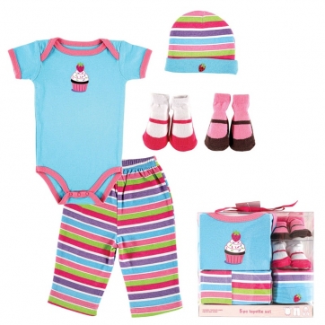 Luvable Friends 5 Piece Layette Set