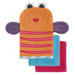 Luvable Friends USA Wash Mitt & 2 Washcloths