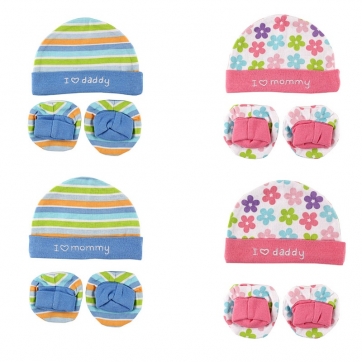 Luvable Friends USA I Love Cap & Booties Set