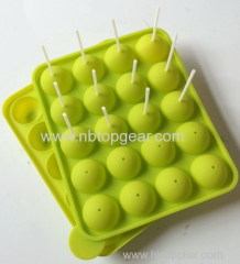 Silicone cake pop maker set