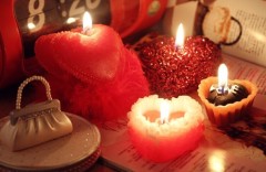 sweetheart/ heart-shaped / chocolate / love/ Valentine's Day candle