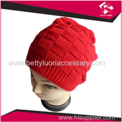 LADIES ACRYLIC BEANIE HAT