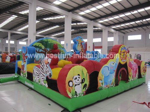 Animal kingdom playground inflatable amusement park