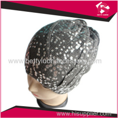 KNITTED FASHION BEANIE HAT