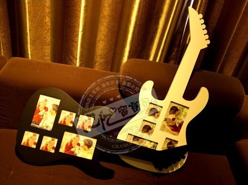 wood creative guitar / villager photo frame