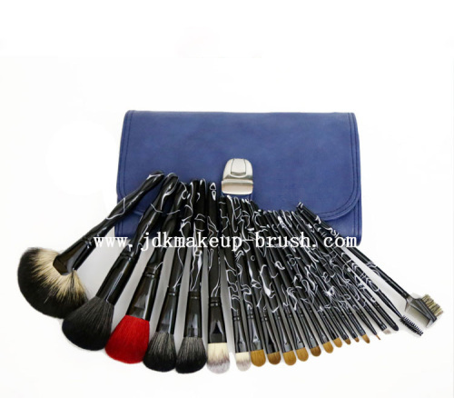 Unique makeup brush set