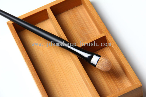 High quality sable hair eyeshadow brush