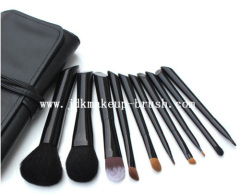 Black makeup brush set