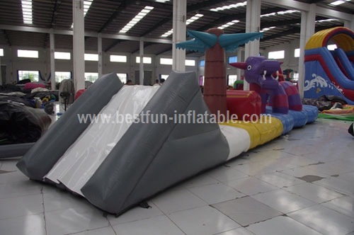 Exciting inflatable water floating obstacle