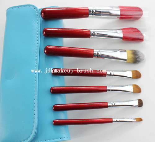 Red handle makeup brush gift set