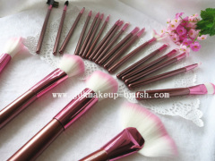 The perfect makeup brushes in pink