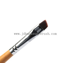 Wood handle angled eyebrow brush