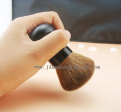 New cosmetic kabuki brush