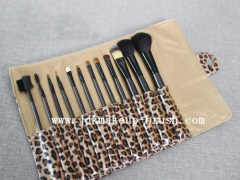 Cheetah makeup brush set