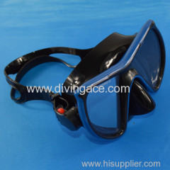 Silicone rubber adult scuba diving mask