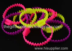 2014 new promotional gift wristband silicone bracelet