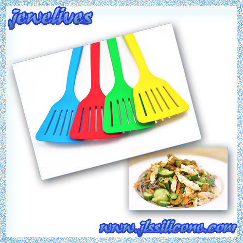 FDA & LFGB 12inch Silicone spoon cooking ware in Yellow