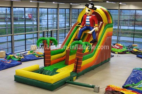 New design inflatable pirate slide