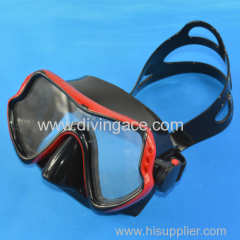 Silicone rubber scuba diving mask