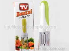 Bonzai peeler All-In-One 3-blade Peeler with Collecting Chamber