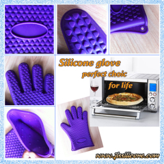 Silicone oven mitt with heart shapes cooking glove manufacturer