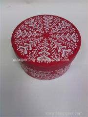 red round gift boxes