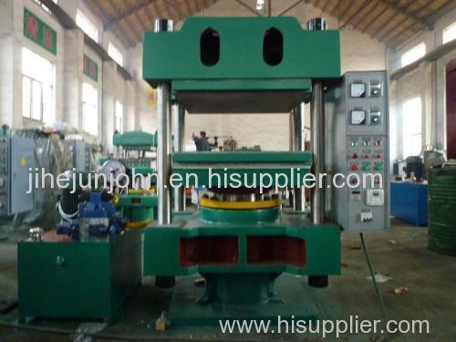 Pole-type rubber plate vulcanizing machine