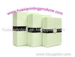 square grass green gift boxes