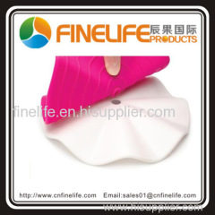 Silicone Trivet With White Nylon Base