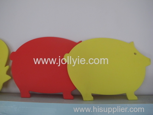 LOVELY ANIMAL SHAPED PLASTIC CUTTING BOARD