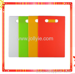 SQUARE PLASTIC PIZZA CHOPPING BOARD