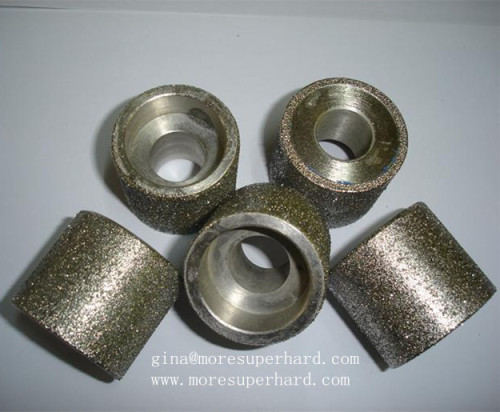 Electroplated diamond grinding wheel