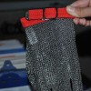 Cut-resistant stainless steel mesh glove