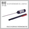 Temperature measuring digital thermometer with sensor and probe