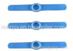 Custom Blue White Silicone Rubber Watch Straps for Slap Watch on Wrist