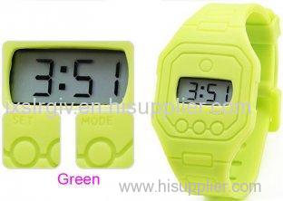 7mm Thickness Super Slim Precise Quartz Movement Green Ultra Thin Silicoe Digital Watch