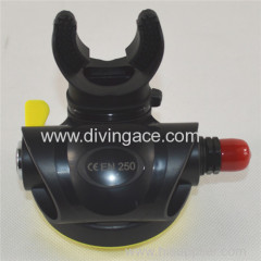 Scuba diving breath apparatus for air pressure/2 regulator